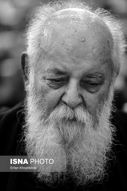 درختی که در زندان شعر شد!