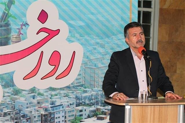 خبرنگاران جدای از انعکاس اقدامات، مشاور شورا و شهرداری باشند