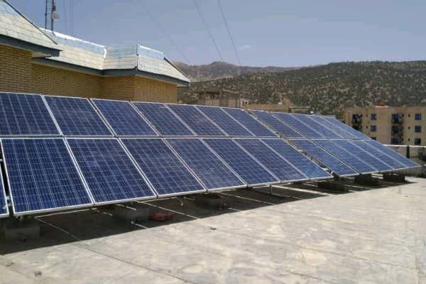 راه‌اندازی ۲۵۰۰ سامانه تولید برق خورشیدی در بوشهر