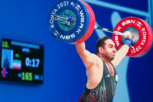 شانس طلای ۲ وزنهبردار ایران در قهرمانی جهان/ دختران در گروه B