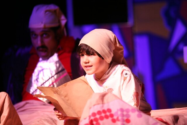 عسک تزیینی است روایتی از کودکان بلاگر / "پنگوئن نباشیم"