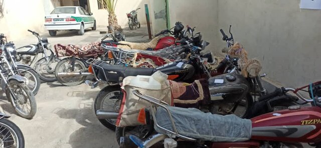توقیف 15 دستگاه موتور سیکلت مزاحم و متخلف در مهرستان