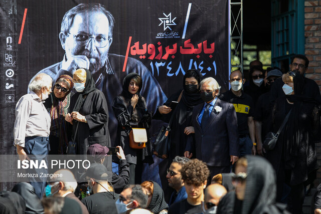 برای آخرین بار رو به دوربینِ بابک لبخند بزنید!