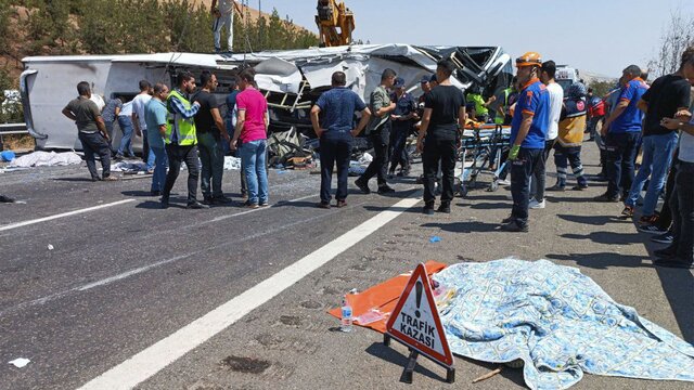 تصادف مرگبار اتوبوس مسافربری در ترکیه تصادف مرگبار اتوبوس مسافربری در ترکیه