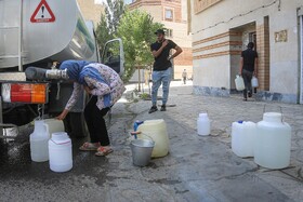 آبرسانی با تانکر در شهر همدان