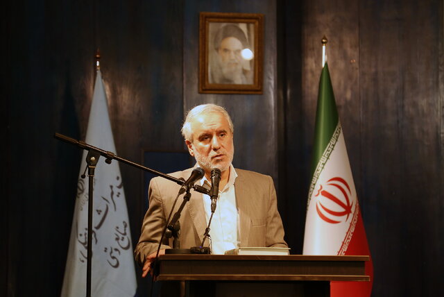 مصدق و کاشانی را زشت میکشیدند