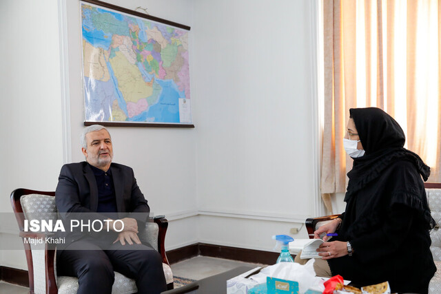 نباید عرصه افغانستان برای دشمنان خالی بماند/ به نظر میرسد نگاه طالبان در حال تغییر است