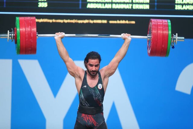 گلایه قهرمان وزنه‌برداری جهان از برخورد سرد برخی مسئولان!