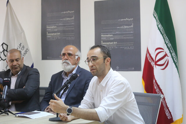 خبرنگاران رسانههای خارجی به موزه هنرهای معاصر رفتند
