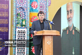 مداحان "عاشورای امروز" را به مردم معرفی کنند/ آمریکا و اسراییل شمر زمانه هستند