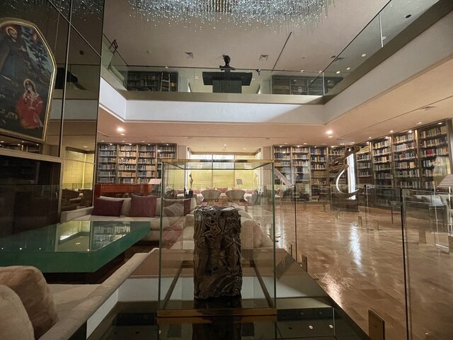 کتابخانه کاخ نیاوران تعطیل شد