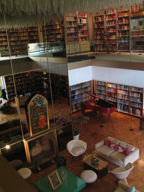 کتابخانه کاخ نیاوران تعطیل شد