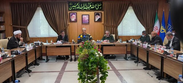 رویکرد صرف توصیفی را به سمت کارهای تبیینی و تحلیلی تغییر دادهایم رویکرد صرف توصیفی را به سمت کارهای تبیینی و تحلیلی تغییر دادهایم