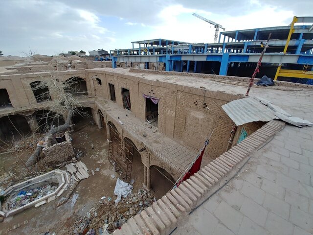 بلعیده شدن کاروانسرای قاجاری!