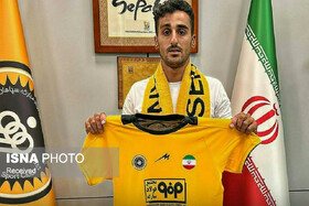 یک زنجانی دیگر در لیگ برتر فوتبال پا به توپ می‌شود