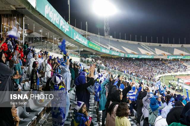 پایانی خوش برای چالش ۲۰ ساله ورود زنان به ورزشگاه پایانی خوش برای چالش ۲۰ ساله ورود زنان به ورزشگاه