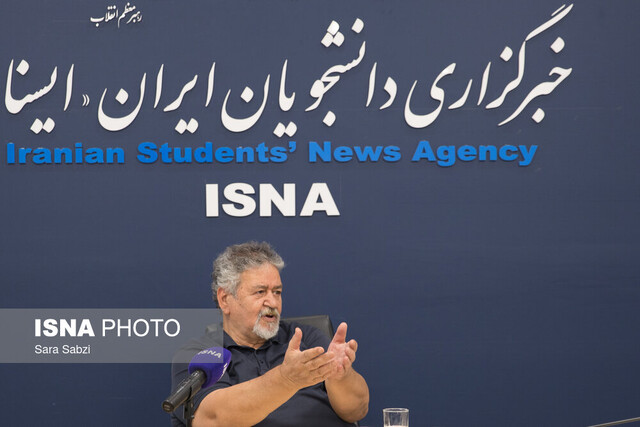 ویدیو/ عابدینی: مدیرعامل لیگ برتری با درخواست سرمربیاش جادوگر استخدام کرد! ویدیو/ عابدینی: مدیرعامل لیگ برتری با درخواست سرمربیاش جادوگر استخدام کرد!