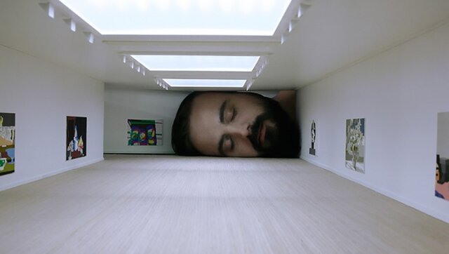 کلههای غولپیکر از گالریهای مشهور سر درآوردند!