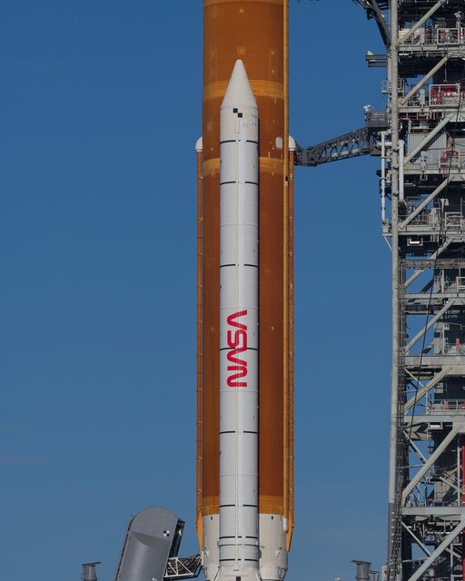 بره ناقلا و ۲ مانکن خدمه ماموریت آرتمیس ۱ هستند