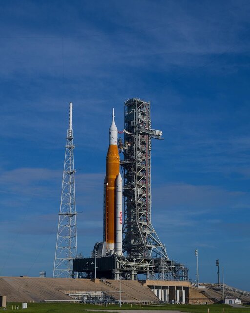 بره ناقلا و ۲ مانکن خدمه ماموریت آرتمیس ۱ هستند