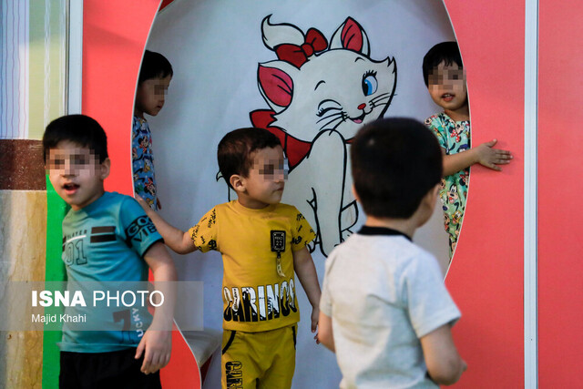 اصلاح محدودیتهای «فرزندخواندگی»/ حضور ۹۵۰۰ کودک در مراکز شبه خانواده