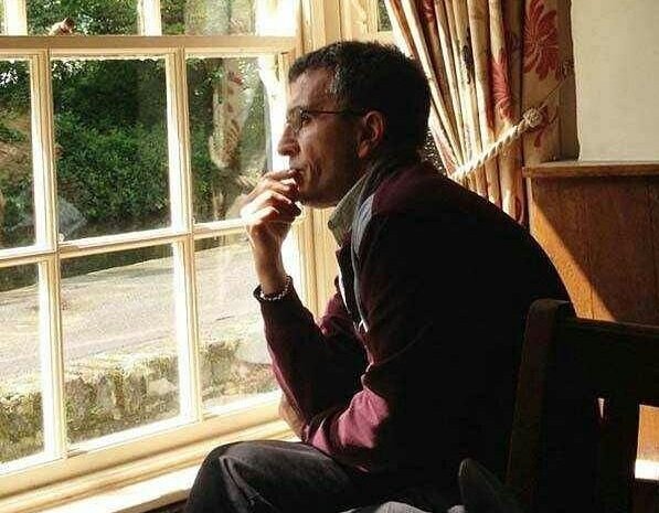 میخواهم زنده بمانم!/روایت عباس معروفی از ۱۸ ماه جنگ با سرطان میخواهم زنده بمانم!/روایت عباس معروفی از ۱۸ ماه جنگ با سرطان