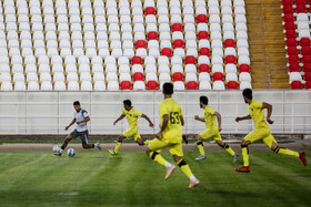 دیدار تیمهای امید وحدت مشهد و خلیج فارس ماهشهر