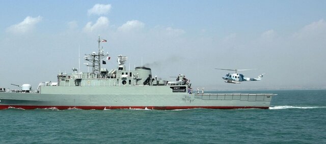 جزئیاتی از توقف شناورهای داده‌برداری آمریکایی  توسط ناو شکن جماران