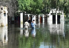 کمبود آب آشامیدنی سالم در مناطق سیل زده پاکستان