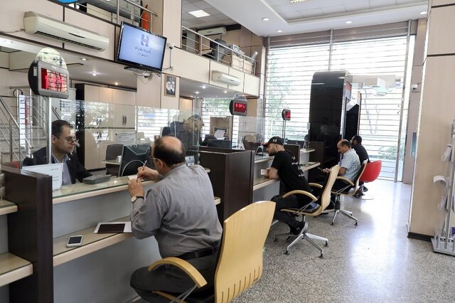 فروش ارز اربعین به سرپرست خانواده در بانک صادرات ایران امکانپذیر شد فروش ارز اربعین به سرپرست خانواده در بانک صادرات ایران امکانپذیر شد