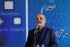 احمد وحیدی،‌وزیر کشور، در مراسم واگذاری خودروهای عمومی و عمرانی به شهرداری‌ها و دهیاری‌ها