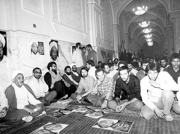فرجام آیتالله  و طلبه انگلیسی نخوان