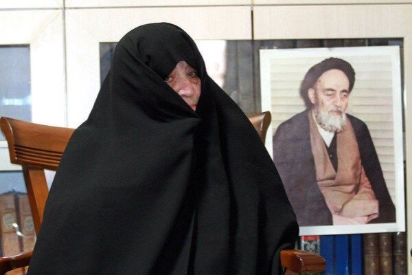 فرجام آیتالله  و طلبه انگلیسی نخوان