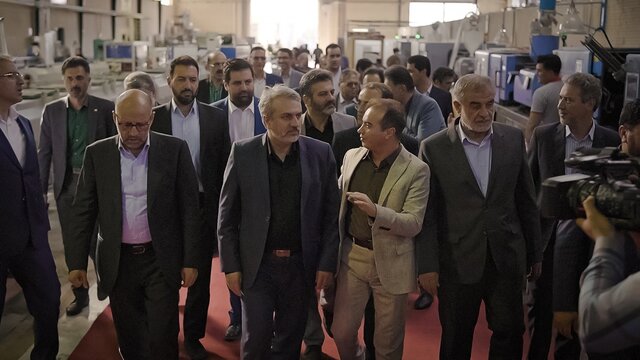 افتتاح طرح توسعه واحد یزد پلیمر با حضور وزیر صمت شهریور 1401