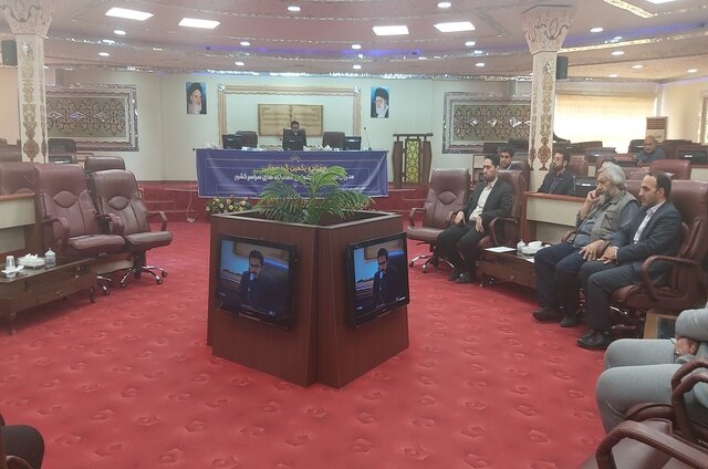  تلاش می‌کنیم که شرایط رشد برای تمام آحاد دانشگاهی را فراهم کنیم