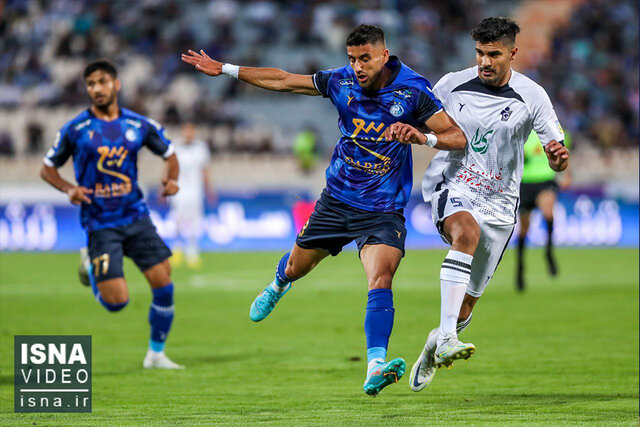 ویدئو / گوشههایی از متن و حواشی دیدار استقلال و پیکان ویدئو / گوشههایی از متن و حواشی دیدار استقلال و پیکان