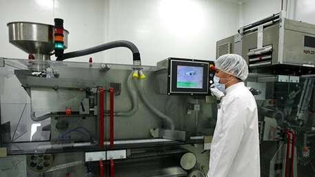 عکس خبر دریافتی از پایگاه خبری هلال احمر. تولید بیش از ۶۸ میلیون عدد انواع دارو در مردادماه از سوی هلال احمر