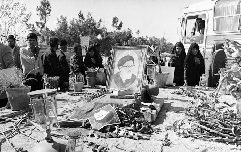 آیت‌الله طالقانی پدری که در قاب یک عنوان نمی‌گنجید