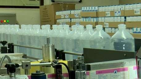 عکس خبر آرشیوی است. کمبود حاد سِرُم نداریم / سرعت واردات بیشتر شد