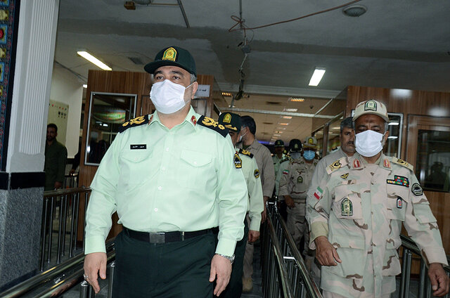 عبور ۲ میلیون و ۲۵۰ هزار زائر از مرزها عبور ۲ میلیون و ۲۵۰ هزار زائر از مرزها