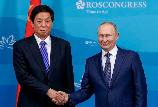 انتقاد قانونگذار ارشد چینی از تحریم‌های غرب علیه روسیه