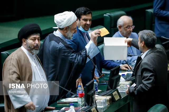 اولین ائتلاف در مجلس یازدهم/ رضاخواه: نمایندگان توجهی به این لیست‌ها نداشتند