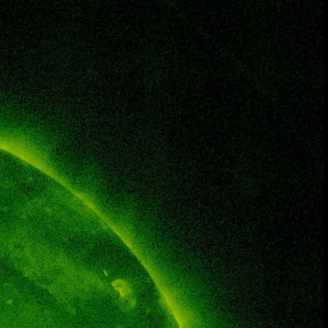 ناسا یک پازل ۹ رنگ از خورشید منتشر کرد