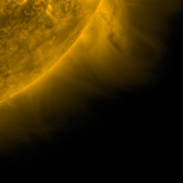 ناسا یک پازل ۹ رنگ از خورشید منتشر کرد
