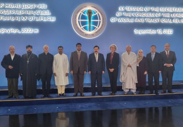 پیمان مدینه پیامبر(ص) یکی از بهترین الگوهای عملی برای همزیستی ادیان و مذاهب است