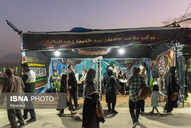 عکس آرشیوی است توصیههایی برای تغذیه سالم در مسیر پیادهروی اربعین