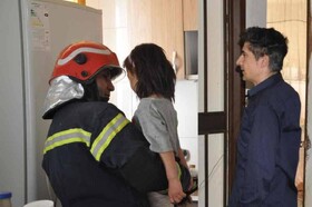 شهروند فداکار بجنوردی ۲ کودک را از میان دود و آتش نجات داد