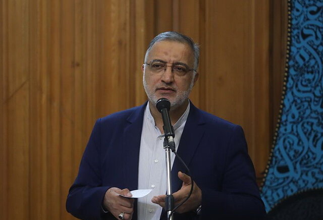 آمریکا و فرانسه پای خود را از گلیمشان درازتر میکنند آمریکا و فرانسه پای خود را از گلیمشان درازتر میکنند