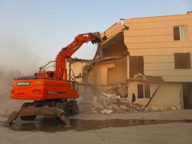 ساختمان‌های فاقد مجوز قانونی در اردبیل تخریب شدند