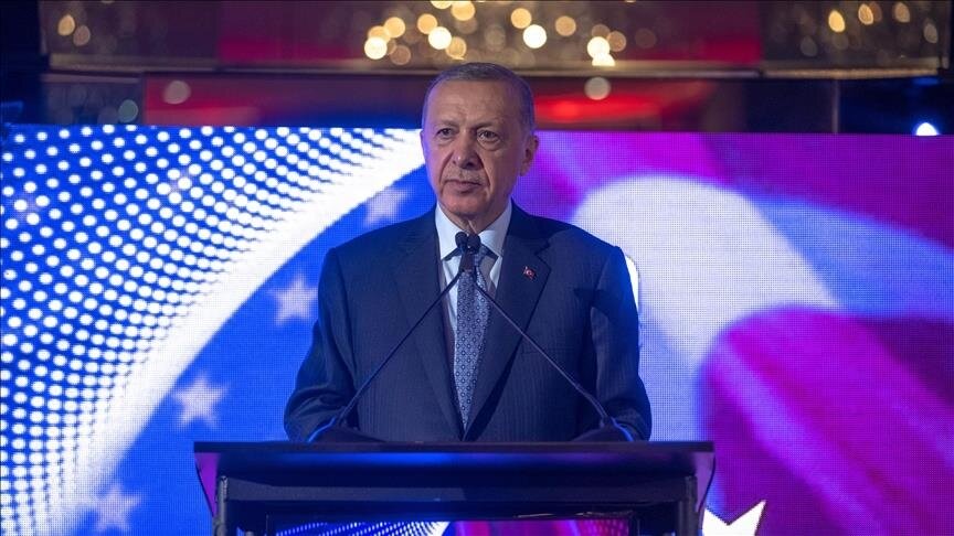 اردوغان: آمریکا در جنگ علیه گروه‌های تروریستی با ما همکاری کند